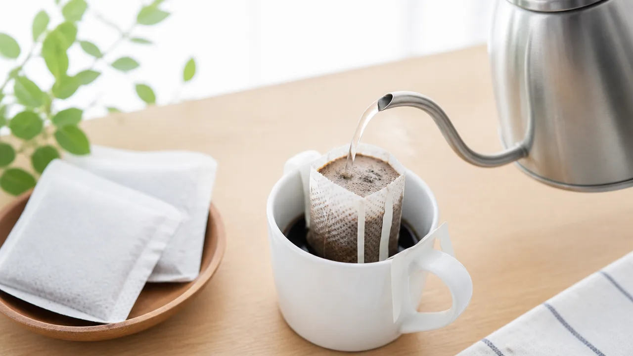 ドリップコーヒーのお湯の温度は何度？味わい別の目安を解説
