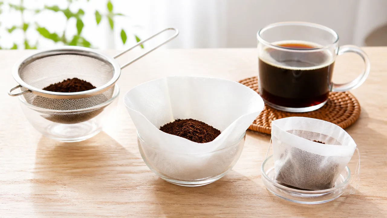 コーヒーはドリッパーなしでも淹れられる?身近な道具で簡単代用